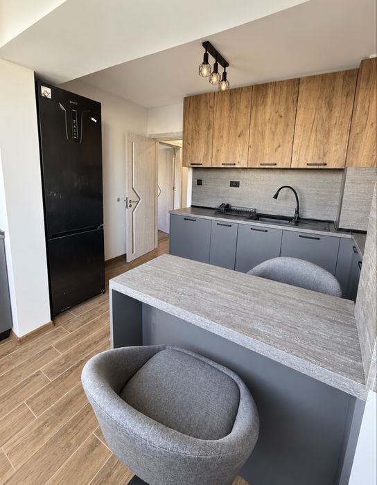 Дава се под наем Тристаен апартамент в Варна, Левски - 60 кв.м за 850 € - Снимка #3