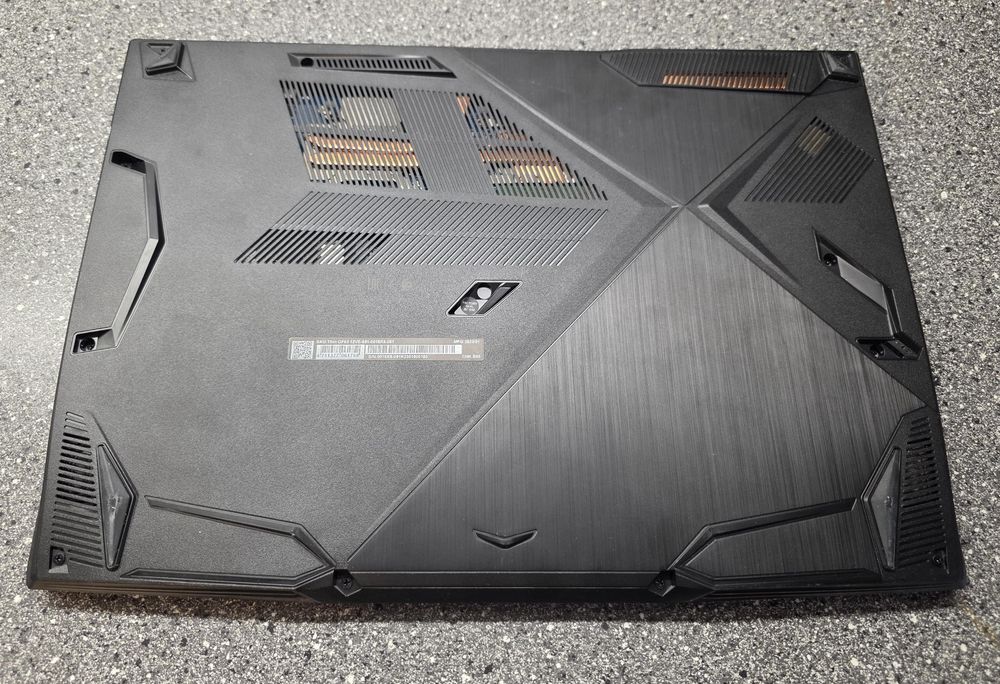 Laptop Gaming MSI GF63 12VE