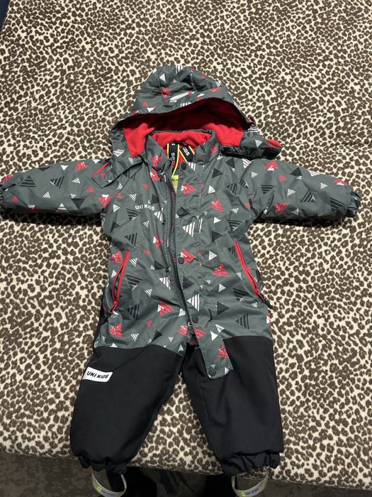 Продам детский комбинезон зима