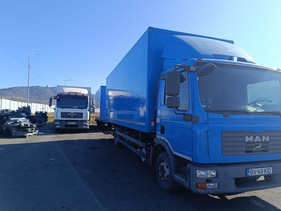 Man tgl  8. 210 box cu lift , cabina de dormit