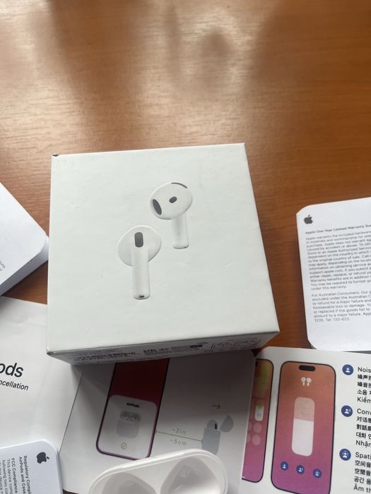 AirPods 4 ANC - noi, sigilate