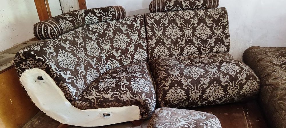 Диван кресло.Сотилади.