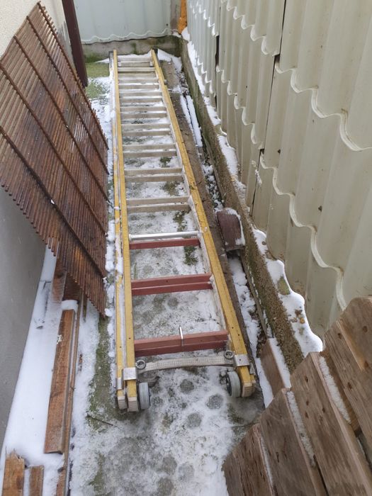 Scara fibra de sticla