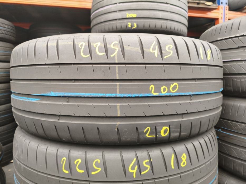225 45 18 Michelin