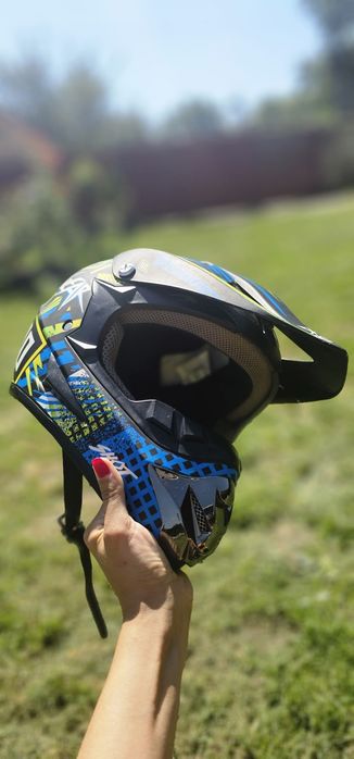 Vând cască cross sau mtb