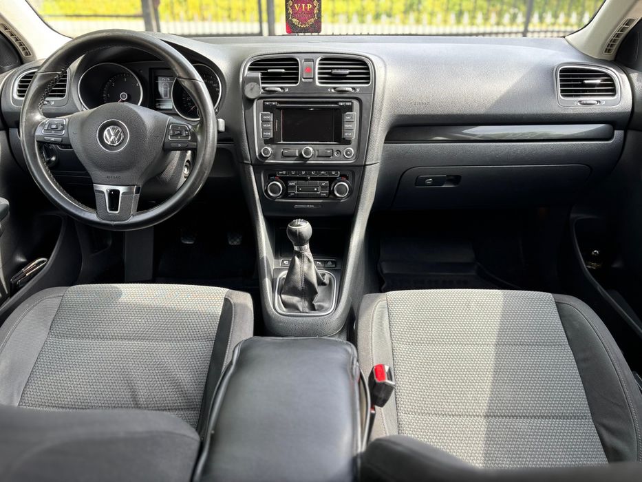 VOLKSWAGEN Golf 2011 — imagine 2