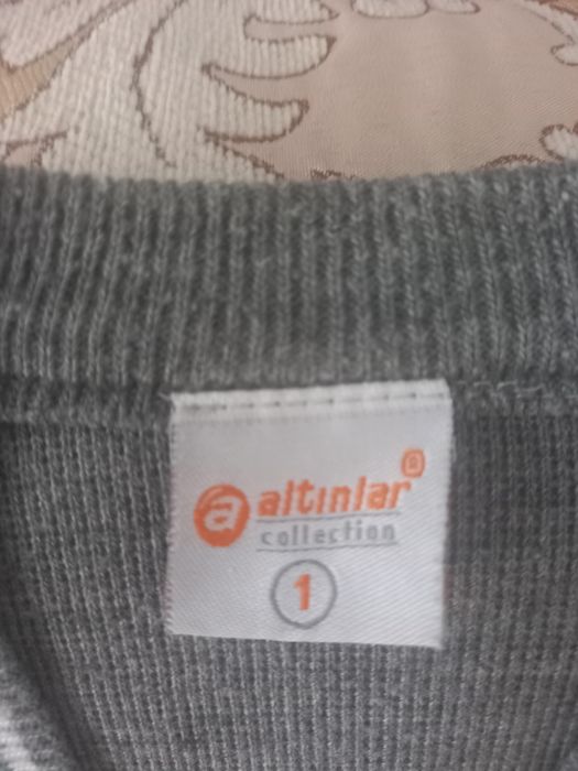 Продам  школьные безрукавки