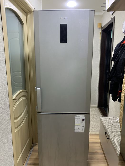 Продам холодильник