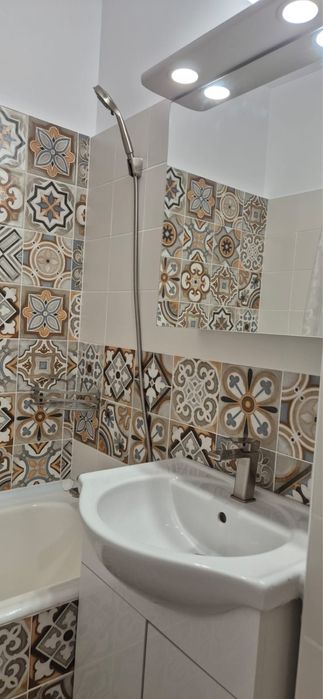 Garsonieră de închiriat.(Zona Titan)