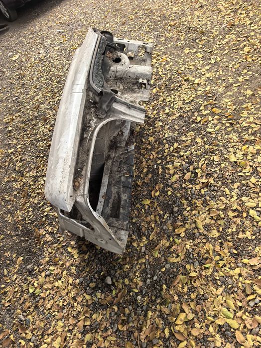 Крыло заднее левое Мерседес 220 лиса