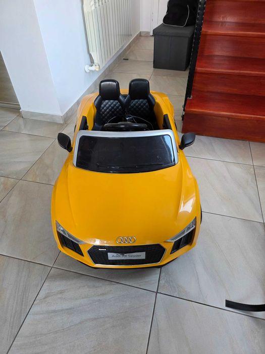 Masina electrica copii Audi R8 Spyder ride-on Car 12V cu 2 locuri