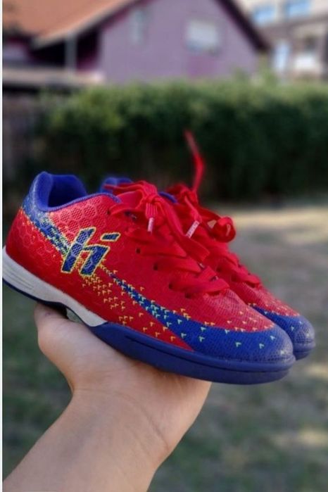 Adidaşi pentru sport