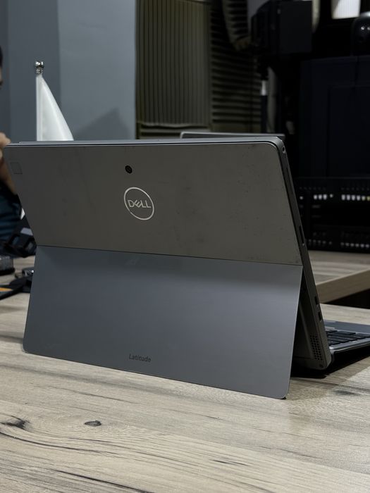 Dell Lattitude noutbook(planshet)