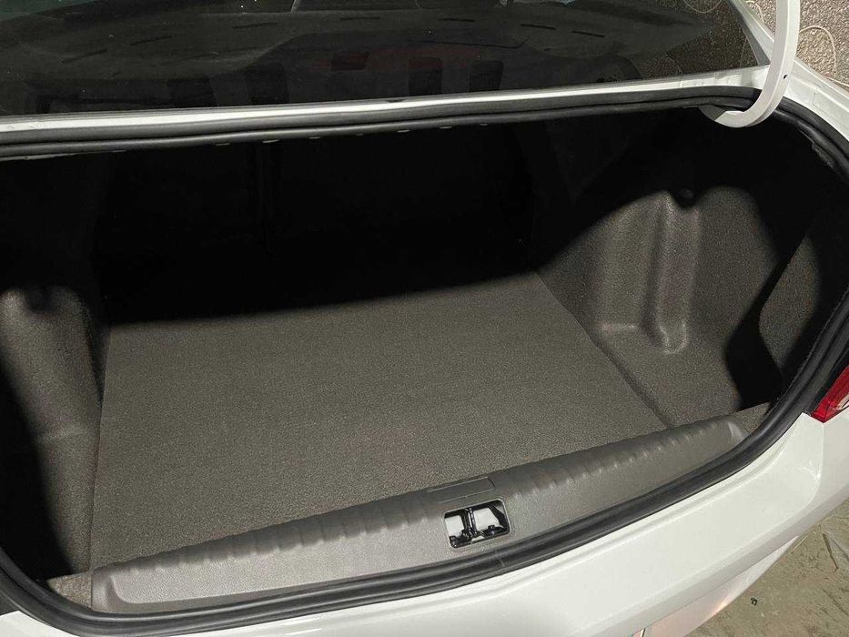 Cobalt 2024 4-pozitsiya  Rangi oq 11 150$