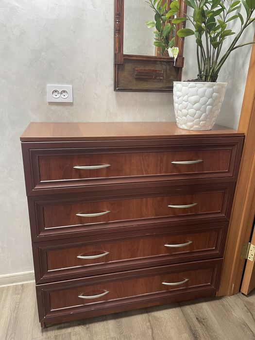 Продам комод 100/39/100