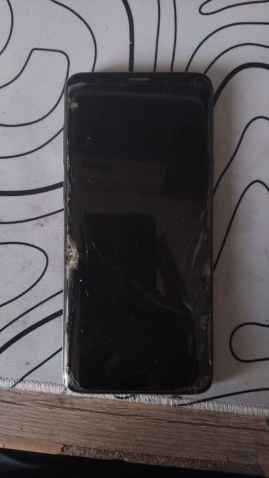 Продам Samsung Galaxy s9+ 64gb бу