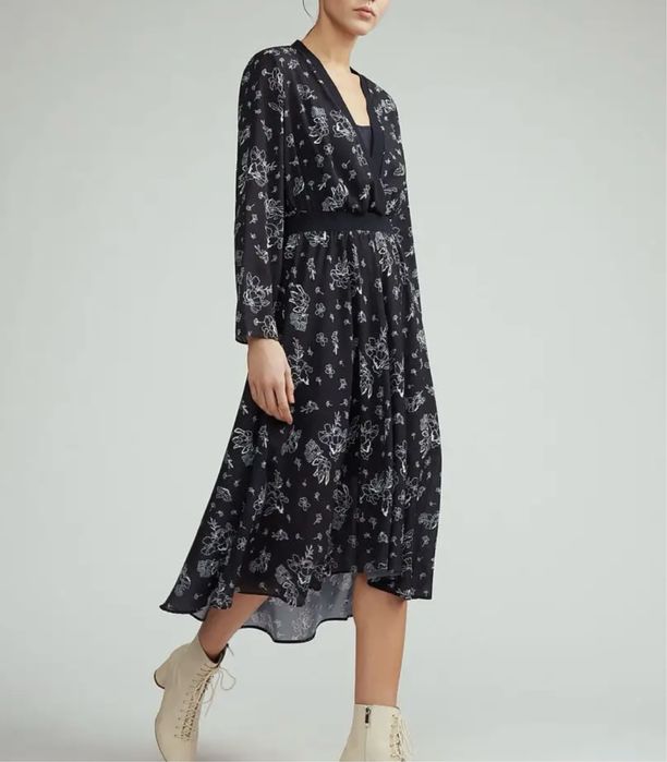 Платье женское