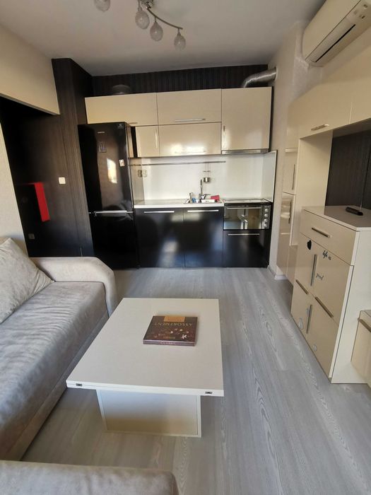 Дава се под наем Двустаен апартамент в Бургас, Меден рудник - зона А - 50 кв.м за 306 € - Снимка #1