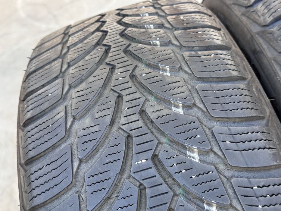 205/55/R16 Bridgestone Blizak 2бр зимни dot1717