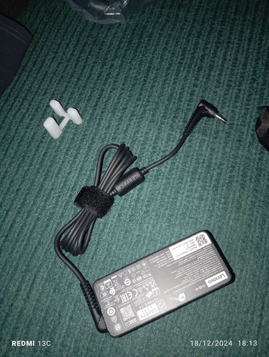 Noutbuk yangi ishlatilmagan