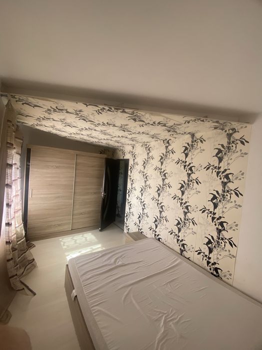 Vand apartament 4 camere