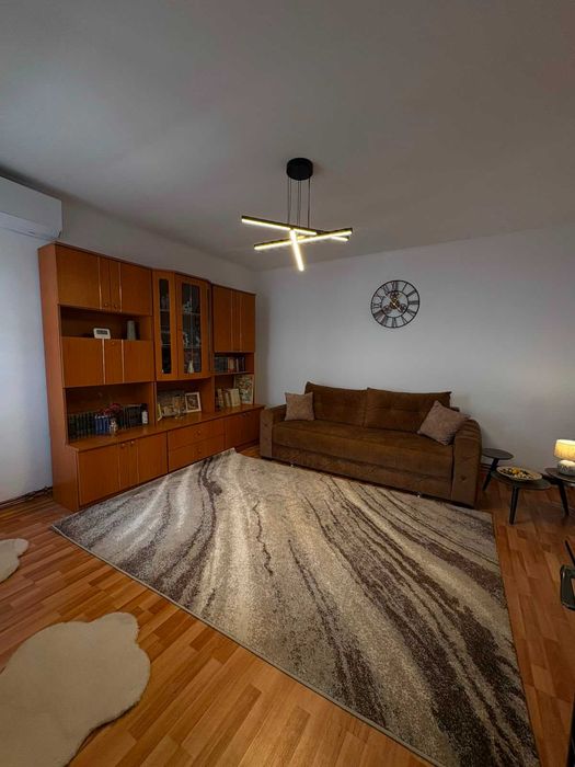 Inchiriez casa Crangasi