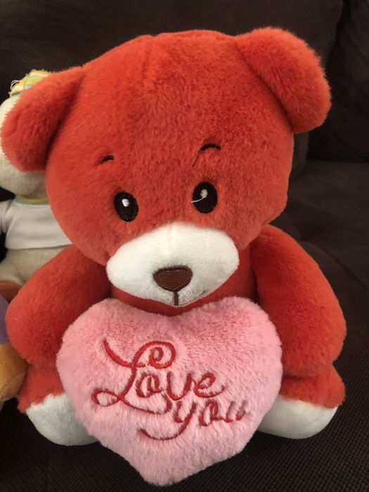 Плюшени играчки.     .