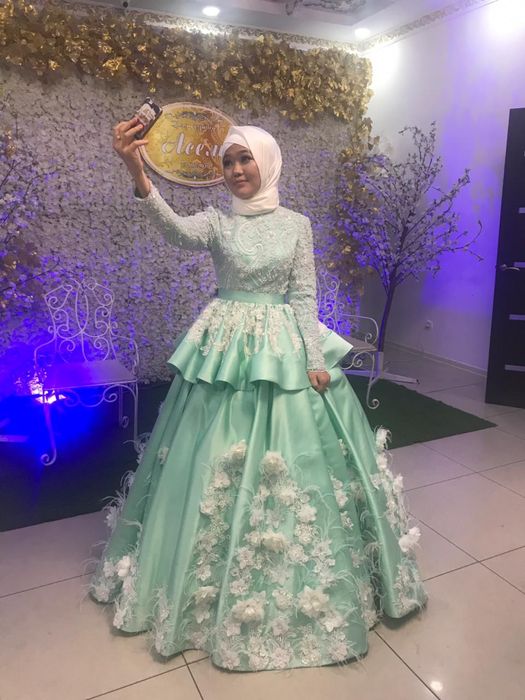 Закрытое платье на узату