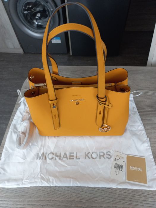 Michael Kors Mel Medium Tote – оригинална