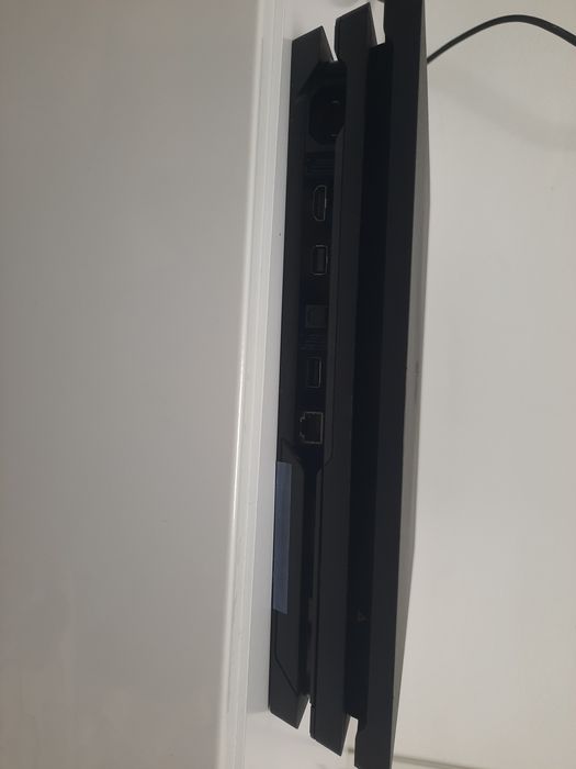 PS4 PRO 1TB Modat