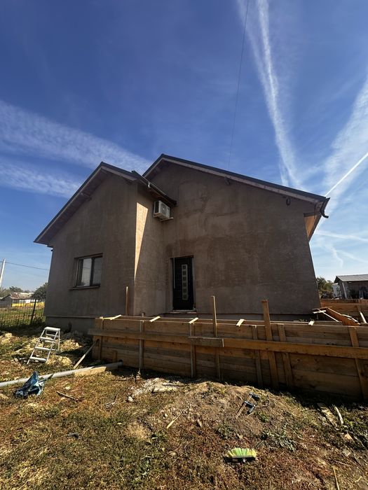 Casa de vanzare