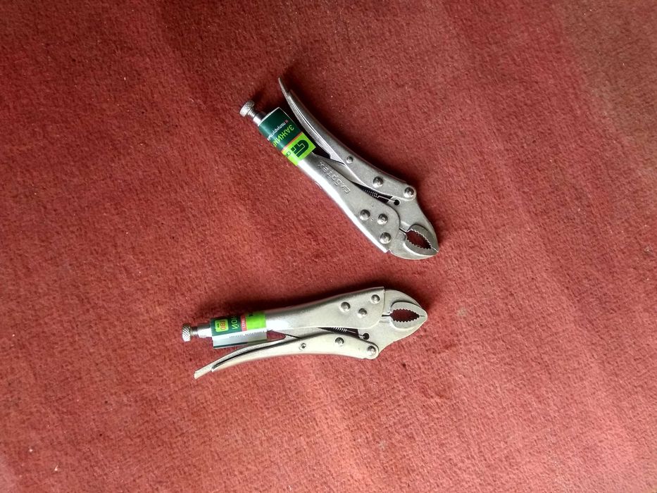 Клещи зажимные новые