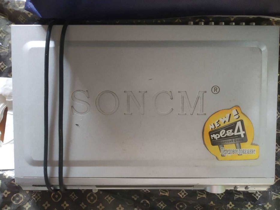 Продается dvd плеер