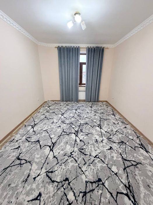 Дехкон бозор бозор янда 3 хонали квартира ИЖАРАГА