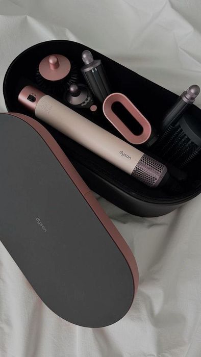 Dyson Airwrap i.d.™ Multi-Styler & Dryer – HS08