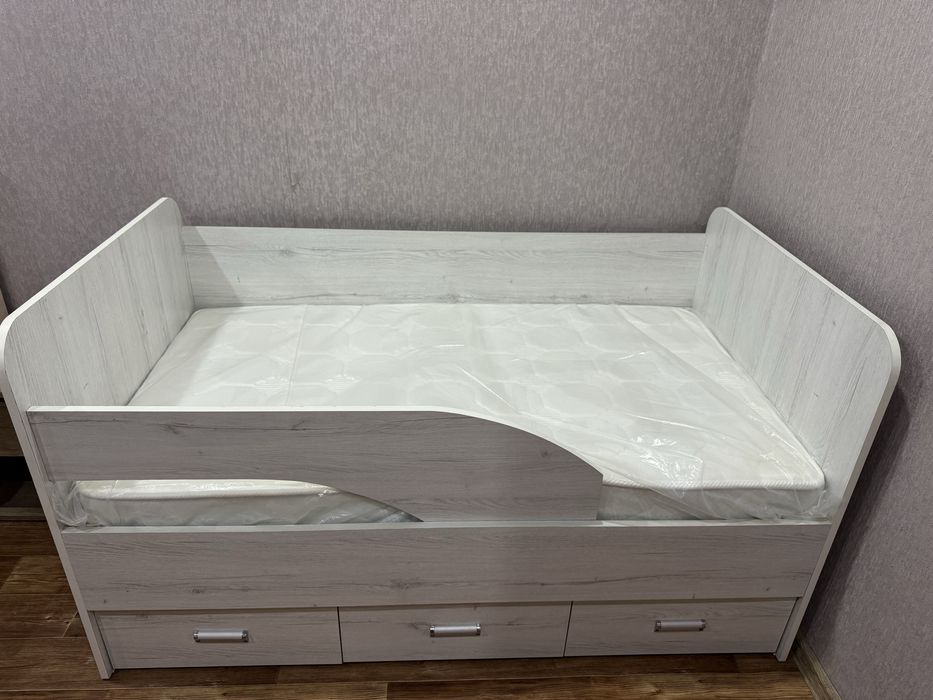 Продам детскую кровать