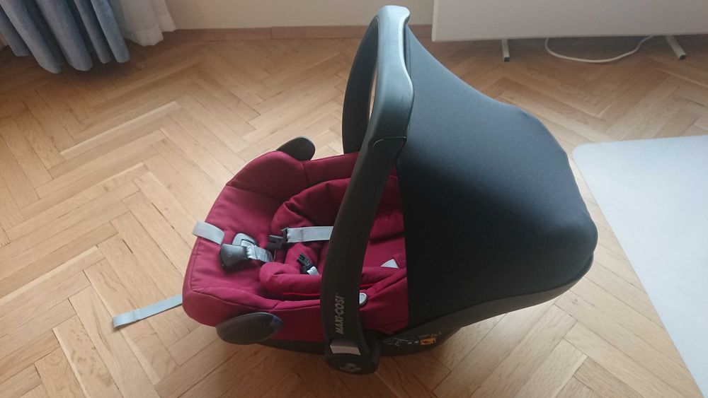 Детско бебешко столче новородено за кола Maxi Cosi cabrio fix i-size