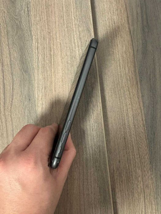 Iphone 11 32 GB Negru