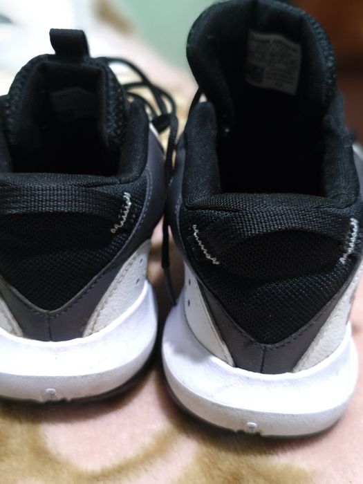 Ghete baschet Underarmour Jet 23