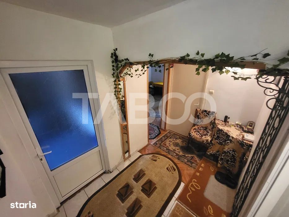 Apartament cu 4 camere de vanzare in Cartierul Marasti decomandat — fotografia 3