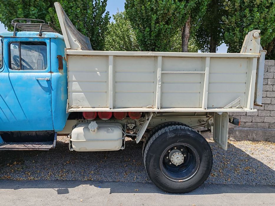 Zil Sotiladi 1992 Yil