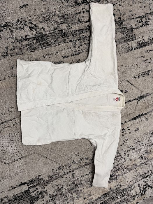 Продам кимано в хорошем состоянии