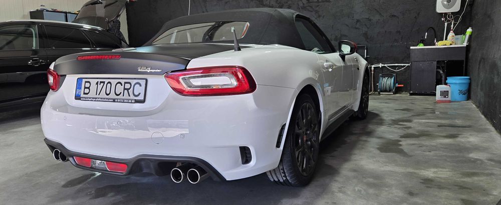 Abarth 124 Spider