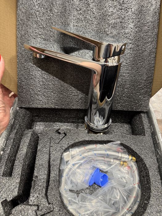 Смеситель для ванны