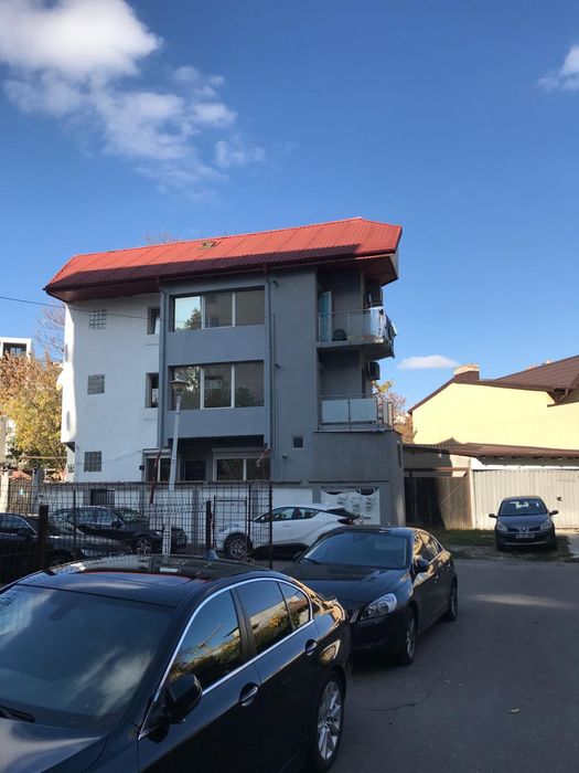 vand casa,vila, 550,construiti,bloc calea calarasi sect 2/3