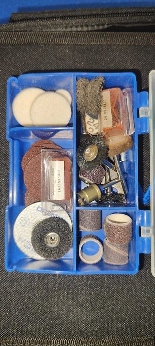 Lot mare Dremel, toate NOI, cu unealtă multifuncțională Dremel 4250, garanție