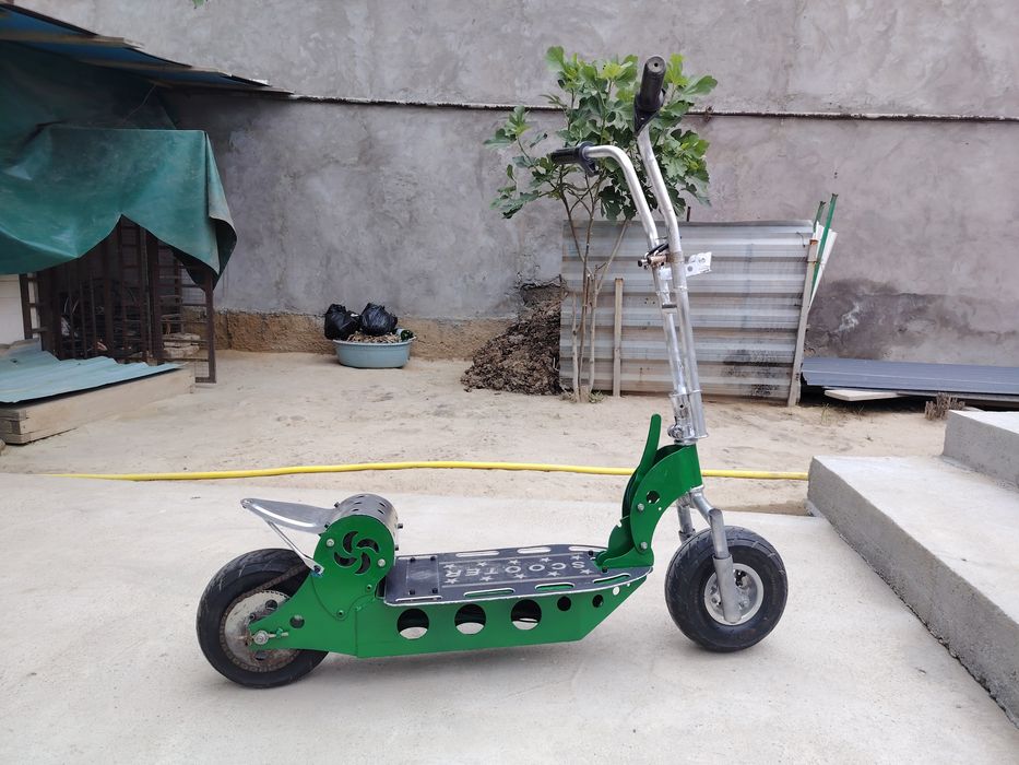 Elektara samakat scoter