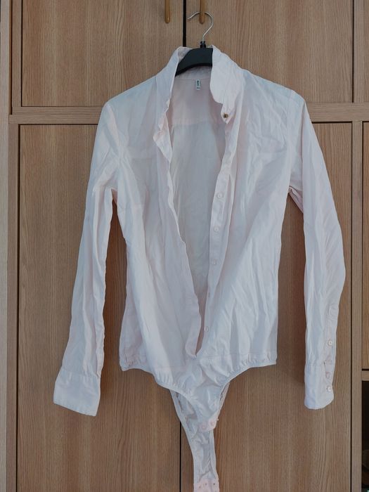 Vand 50 camasi dama birou masura XS, S, M