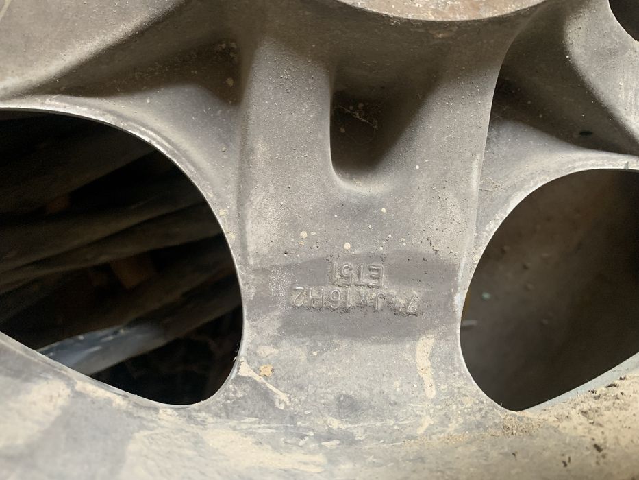 Продам диски мерс16