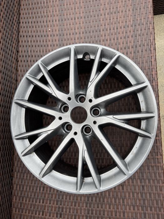 Vand JANTE  bmw seria1 r17 noi noute